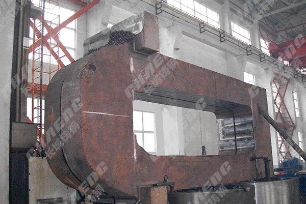 牌坊加工廠使用高錳鋼加工產品時怎么控制金屬元素的？